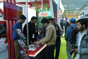 Exhibitions Support Serious B2B Buyer Engagement